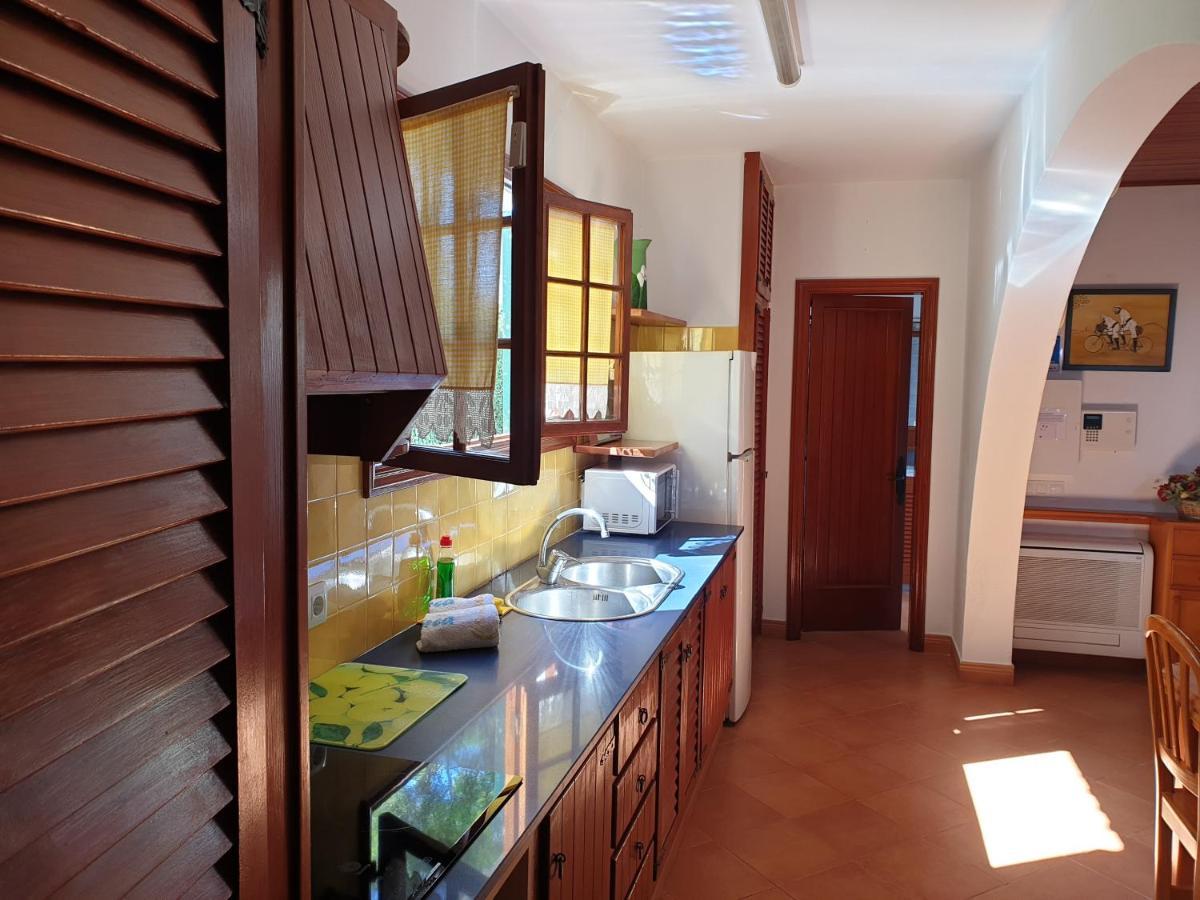 Villa Piscis Cala Blanca  Exteriör bild
